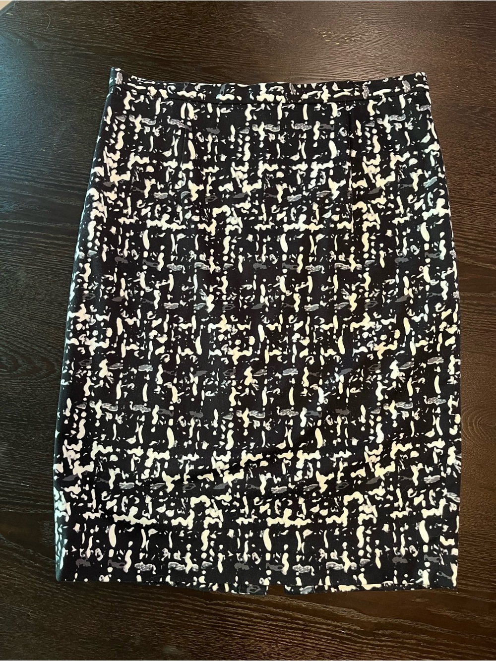 MICHAEL Michael Kors Black & White Pencil Skirt Size 8